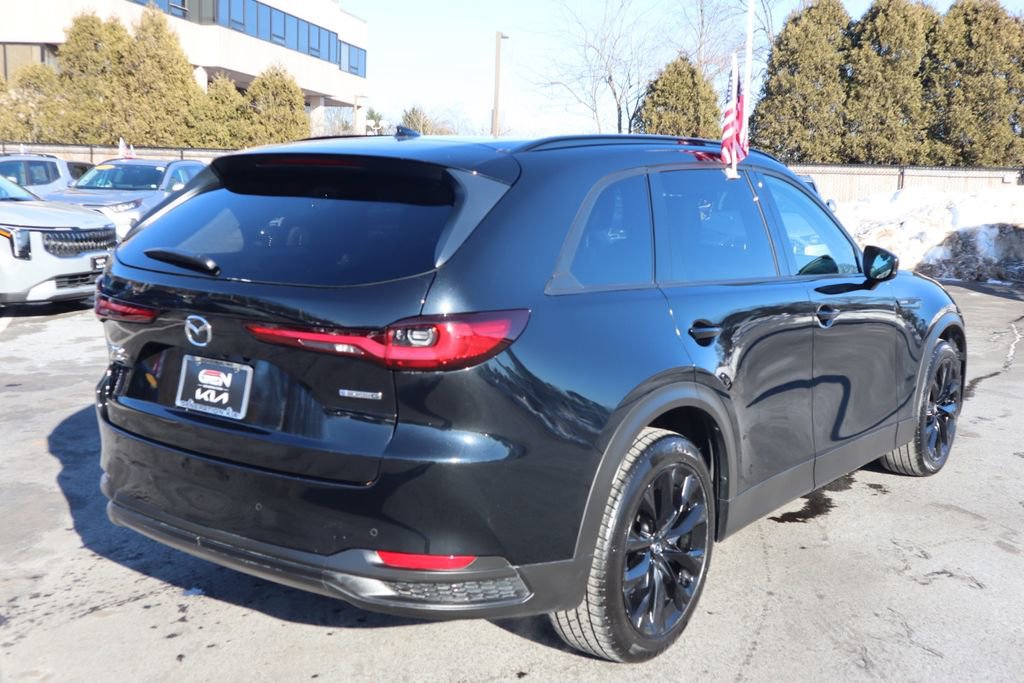 Used 2025 MAZDA CX-90 3.3 Turbo w/ Premium Sport Pkg image 4