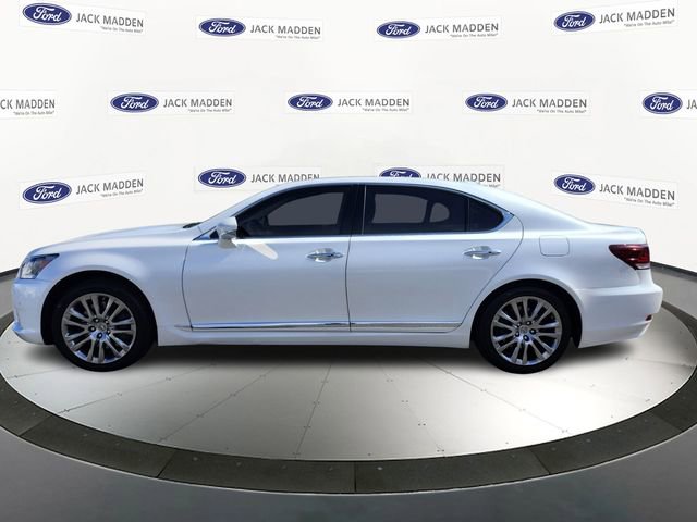 Used 2016 Lexus LS 460 L w/ Ultra Luxury Package image 2