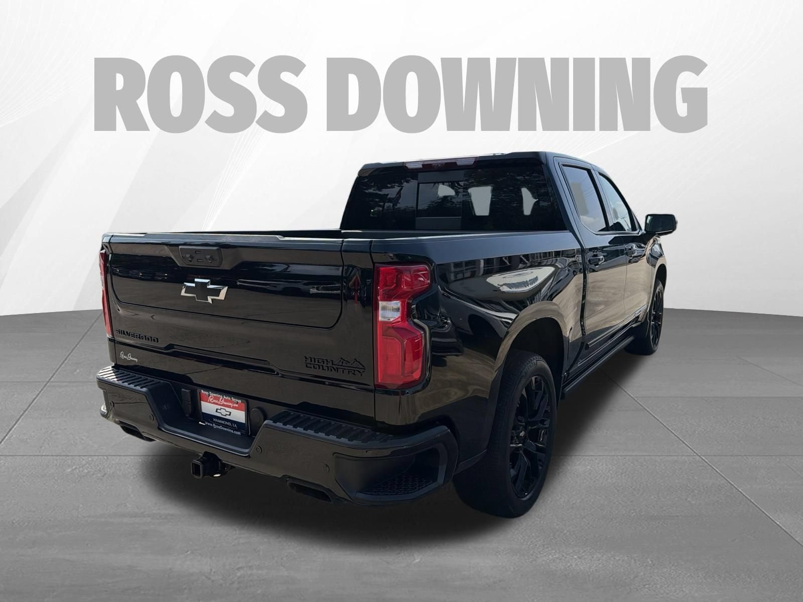 Used 2026 Chevrolet Silverado 1500 High Country w/ High Country Premium Package AWD/4WD image 4