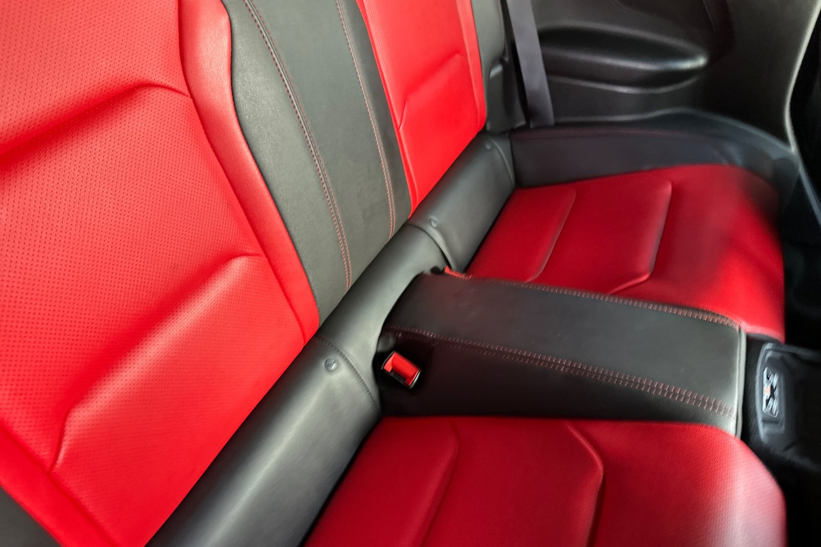 Used 2017 Chevrolet Camaro SS RWD image 17