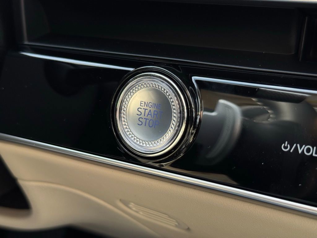 New 2026 Genesis GV70 2.5T Advanced image 37