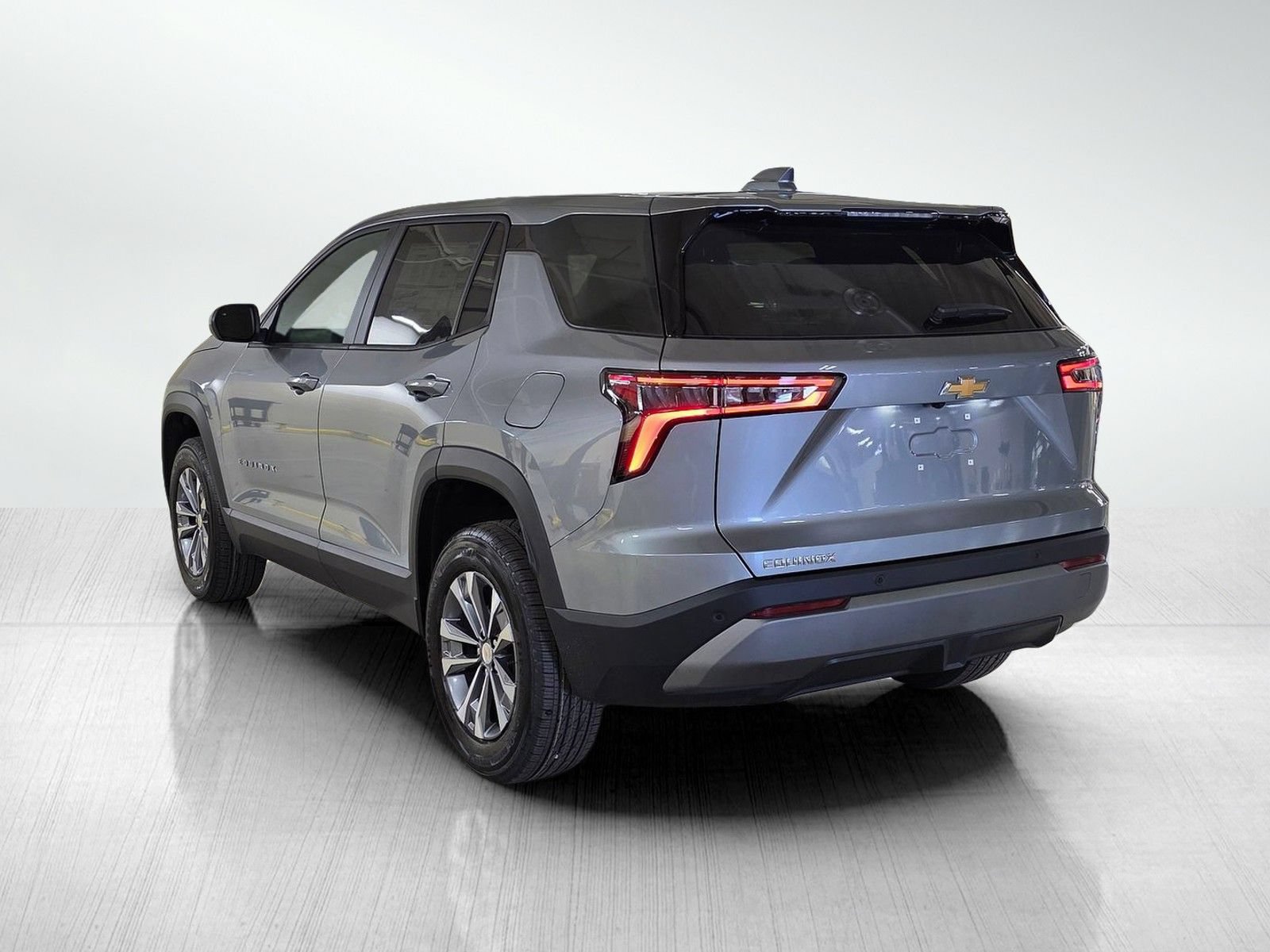 New 2027 Chevrolet Equinox LT FWD image 5