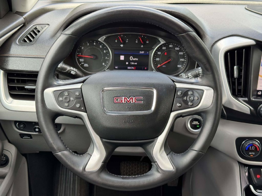 Used 2021 GMC Terrain SLT w/ Infotainment Package II FWD image 11