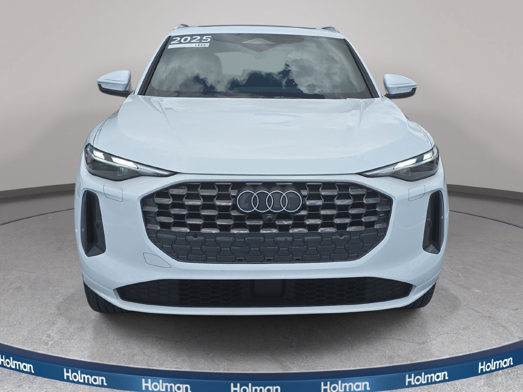 Certified 2025 Audi Q5 Premium w/ Convenience Package AWD/4WD image 2
