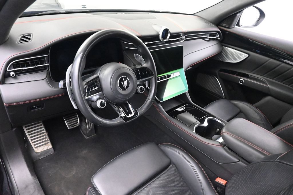 Used 2023 Maserati Grecale Modena AWD/4WD image 14