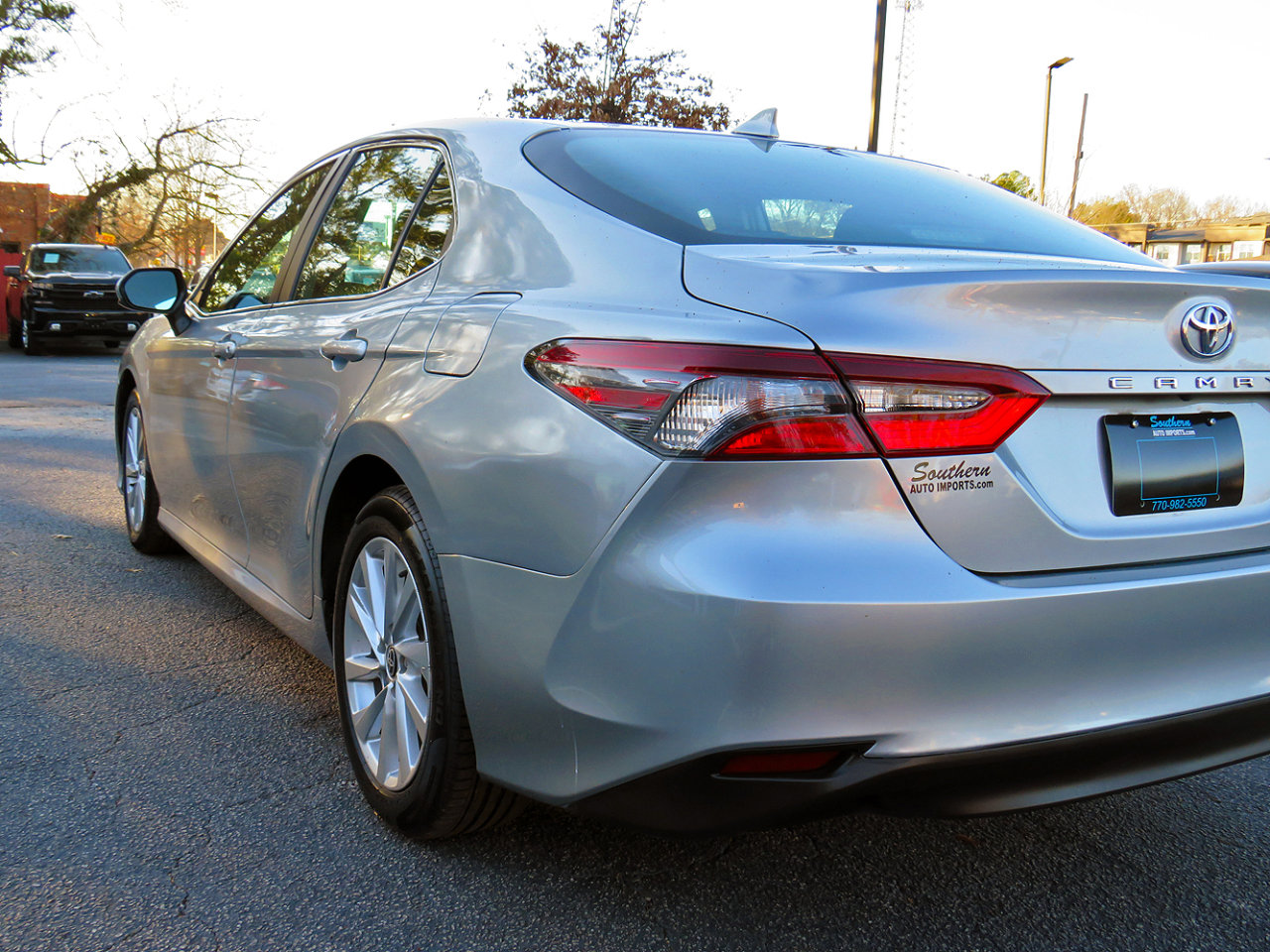 Used 2021 Toyota Camry LE image 35