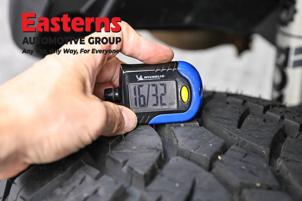 Used 2020 Jeep Wrangler Sport AWD/4WD image 26