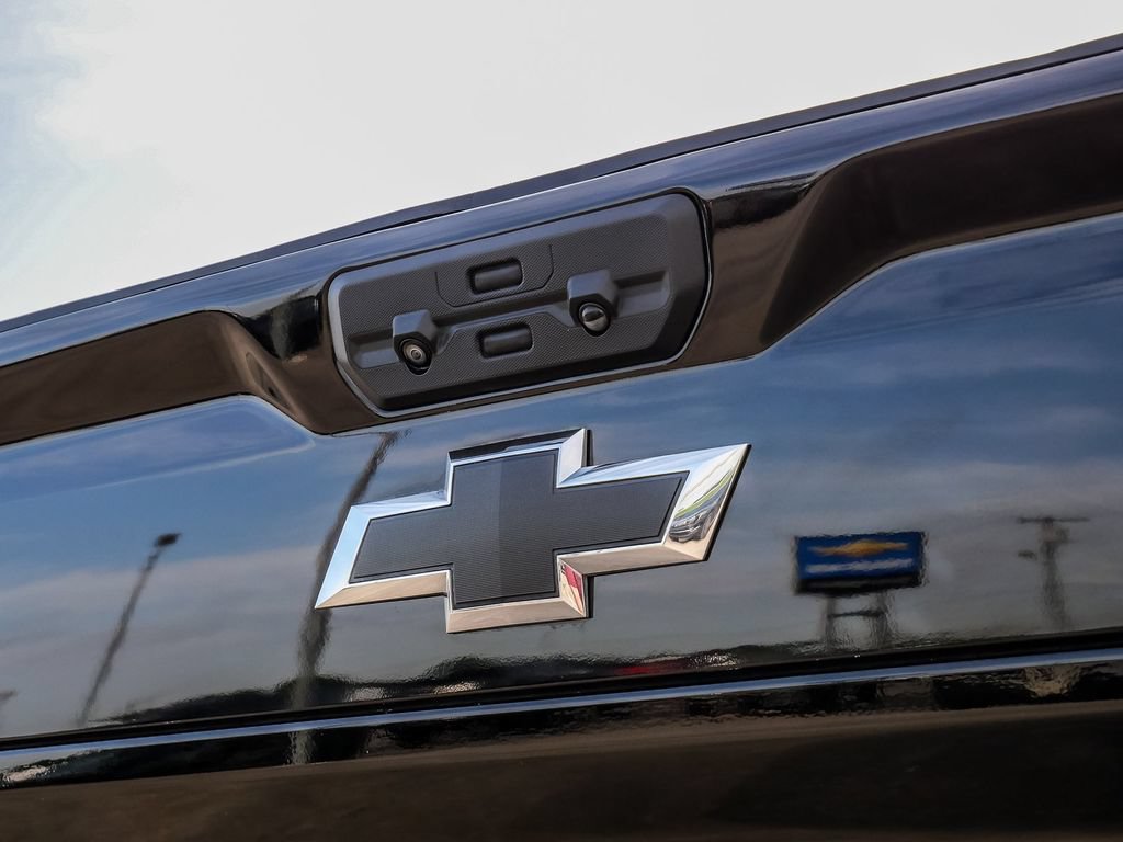 Used 2024 Chevrolet Silverado 2500 High Country w/ High Country Premium Package AWD/4WD image 18