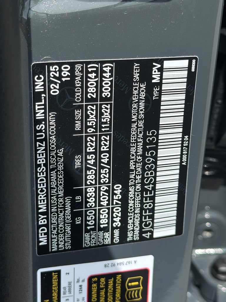 Certified 2025 Mercedes-Benz GLS 580 4MATIC image 37