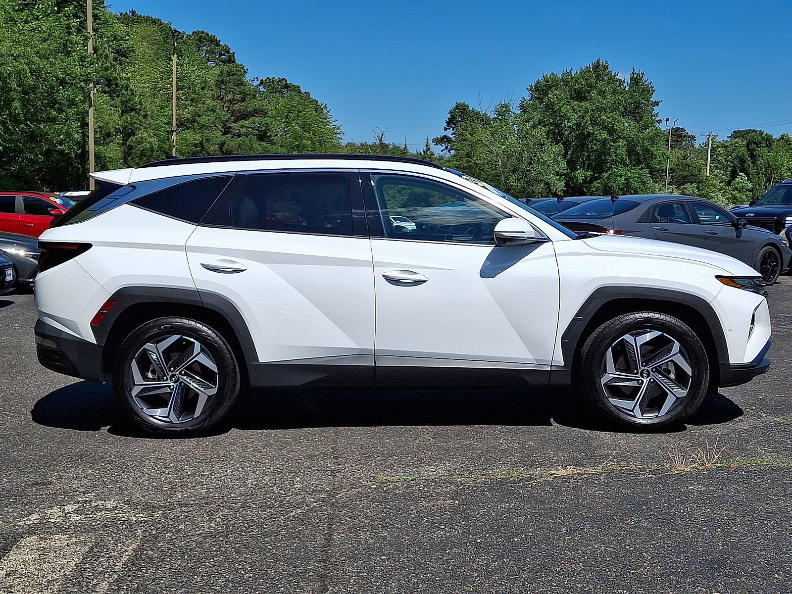 Certified 2024 Hyundai Tucson Limited AWD/4WD image 32