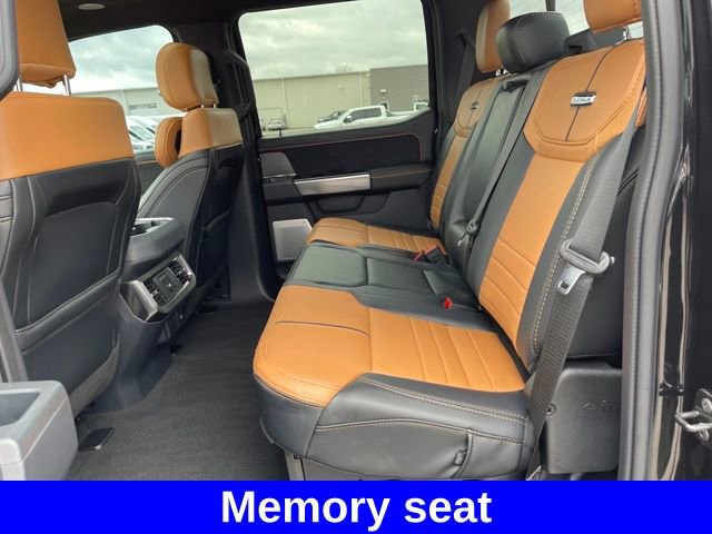 Used 2024 Ford F250 Platinum image 23