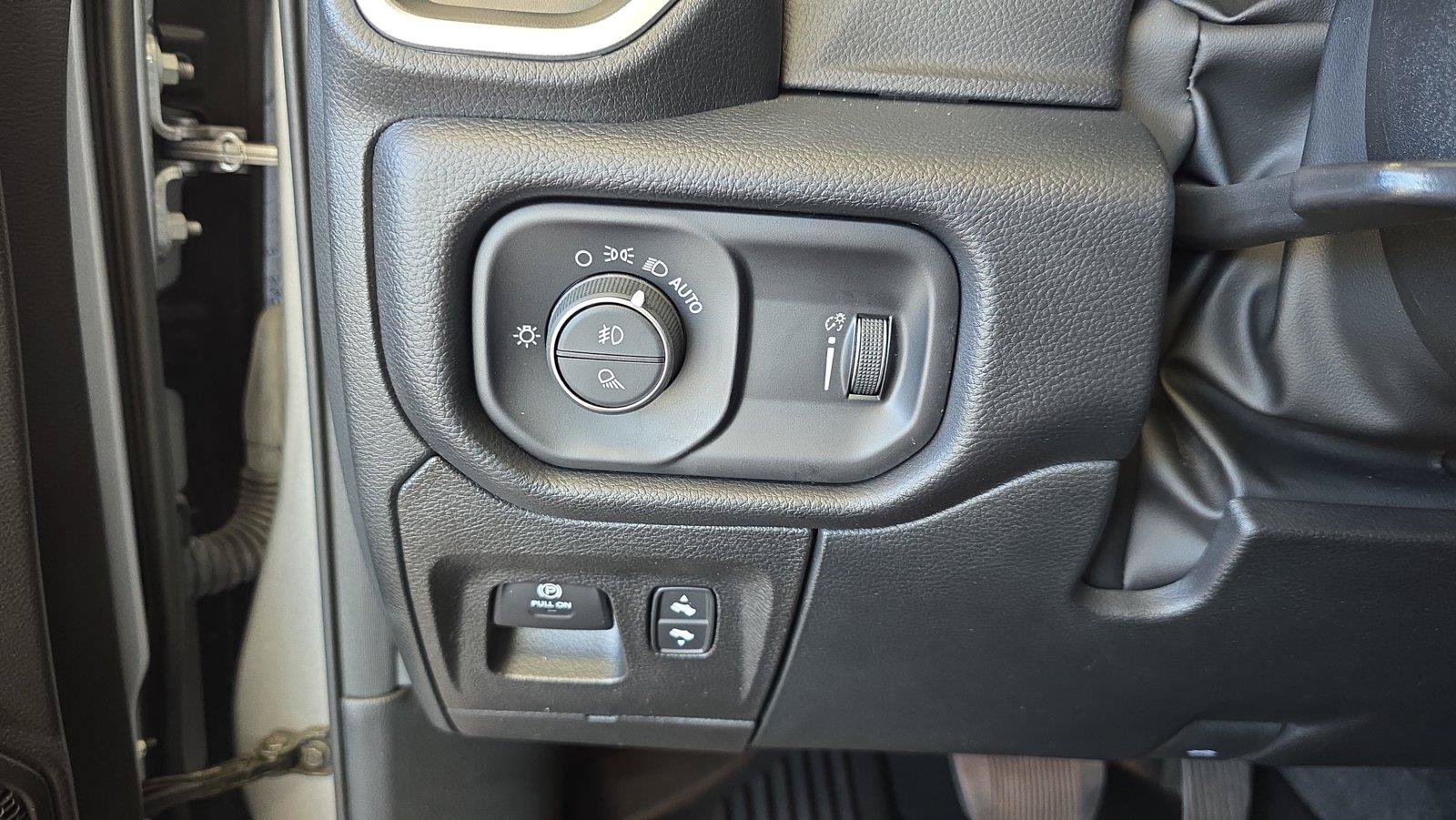Used 2022 RAM 1500 Big Horn AWD/4WD image 25