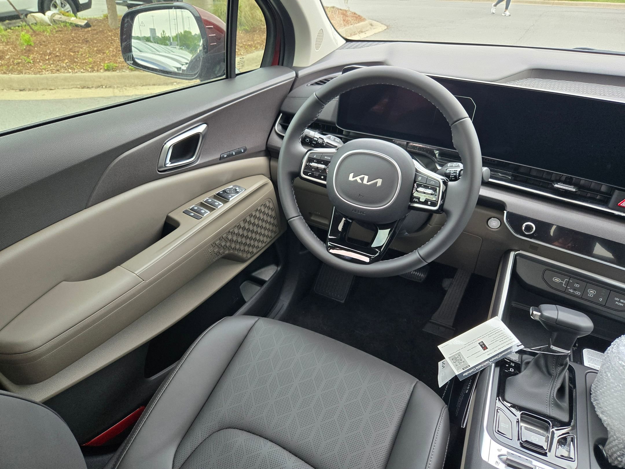 New 2026 Kia Carnival SX FWD image 9