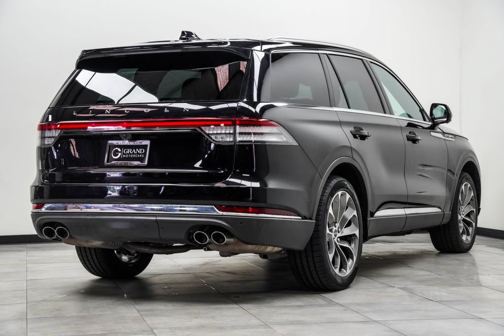 Used 2025 Lincoln Aviator Reserve w/ Illumination Package AWD/4WD image 12