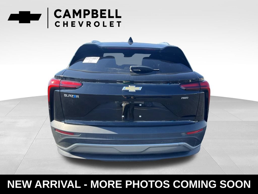 Used 2024 Chevrolet Blazer EV LT AWD/4WD image 4