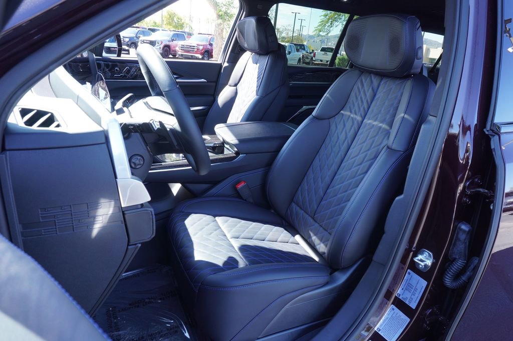 New 2026 Cadillac Escalade IQL Luxury image 13