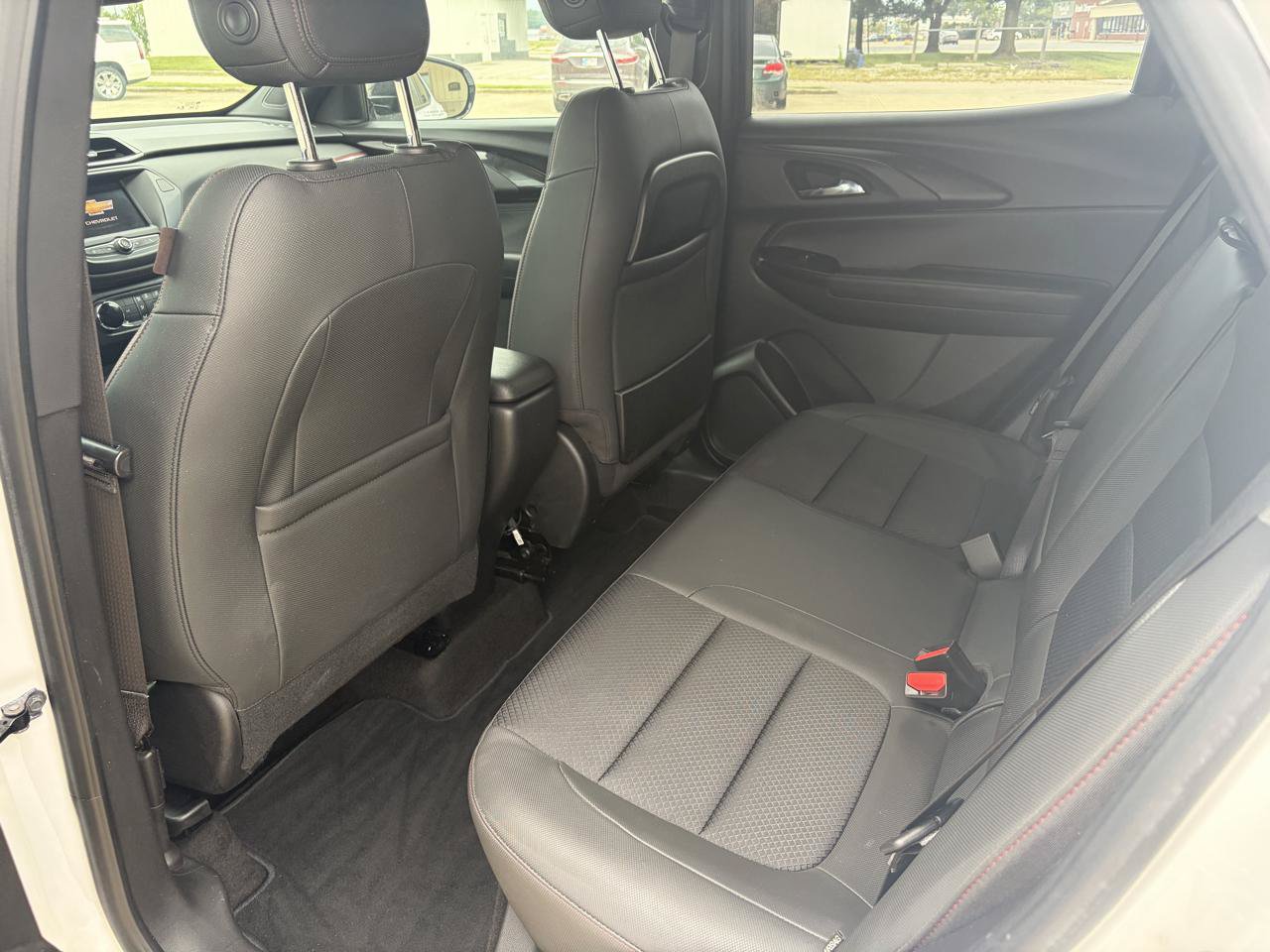 Used 2022 Chevrolet TrailBlazer RS FWD image 8