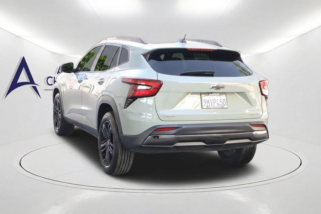 Used 2024 Chevrolet Trax ACTIV FWD image 7