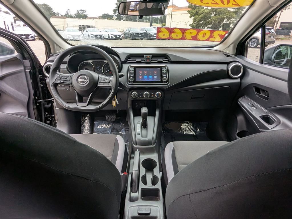 Used 2025 Nissan Versa S w/ S Plus Package FWD image 24