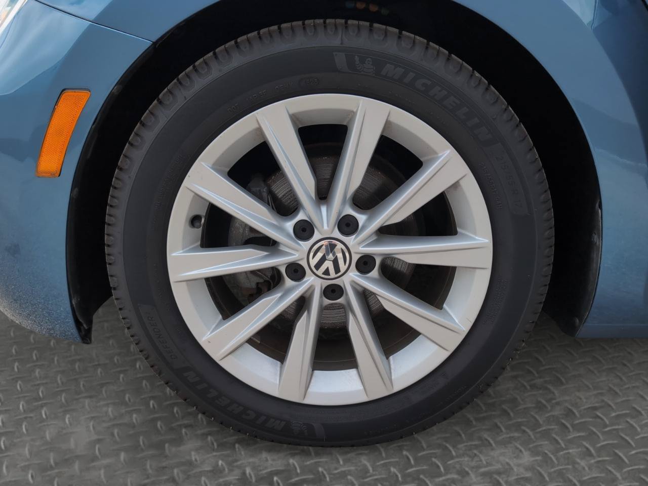 Used 2017 Volkswagen Beetle 1.8T SE FWD image 29