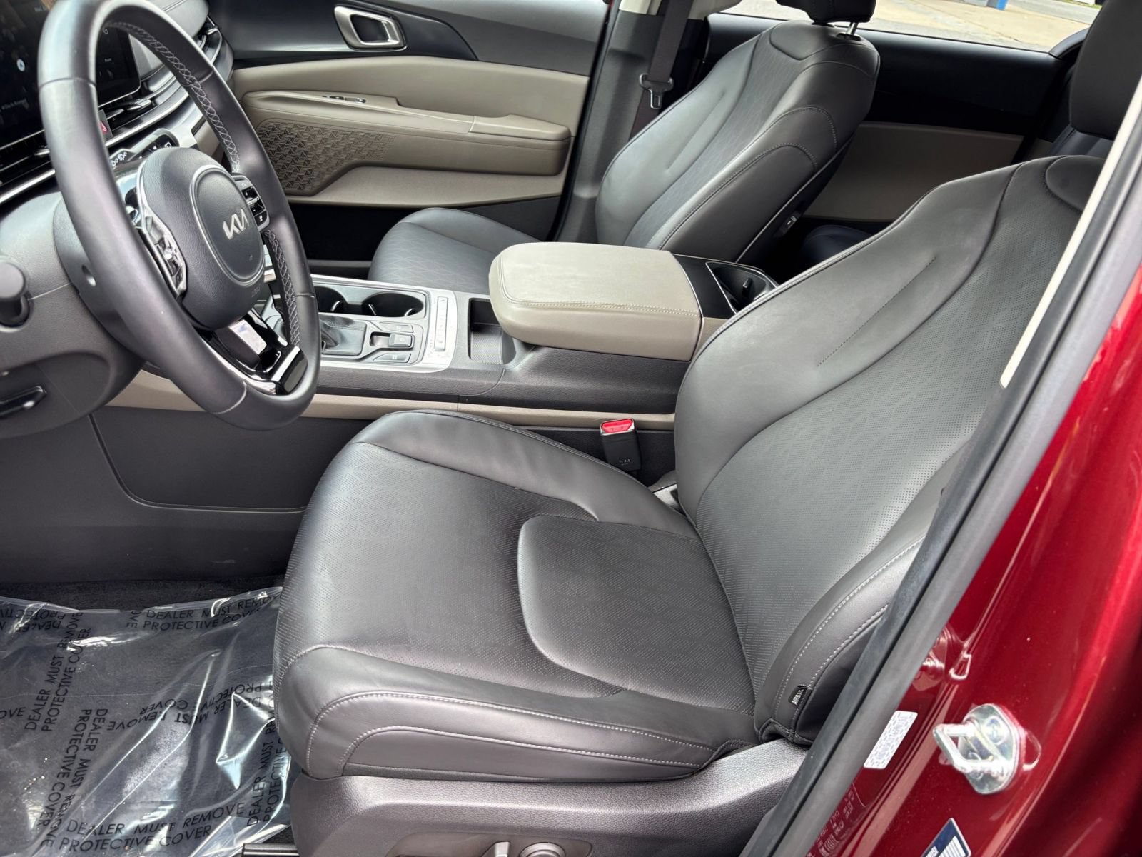 Used 2026 Kia Carnival FWD image 27
