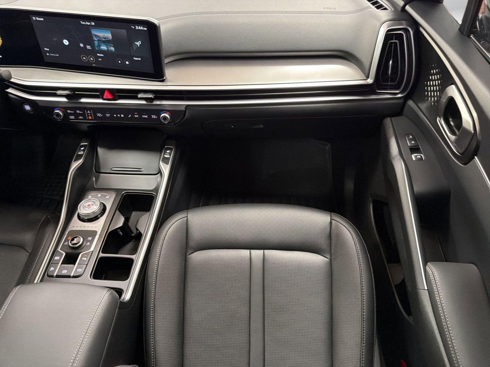 Used 2025 Kia Sorento EX w/ EX Panoramic Sunroof Package AWD/4WD image 28