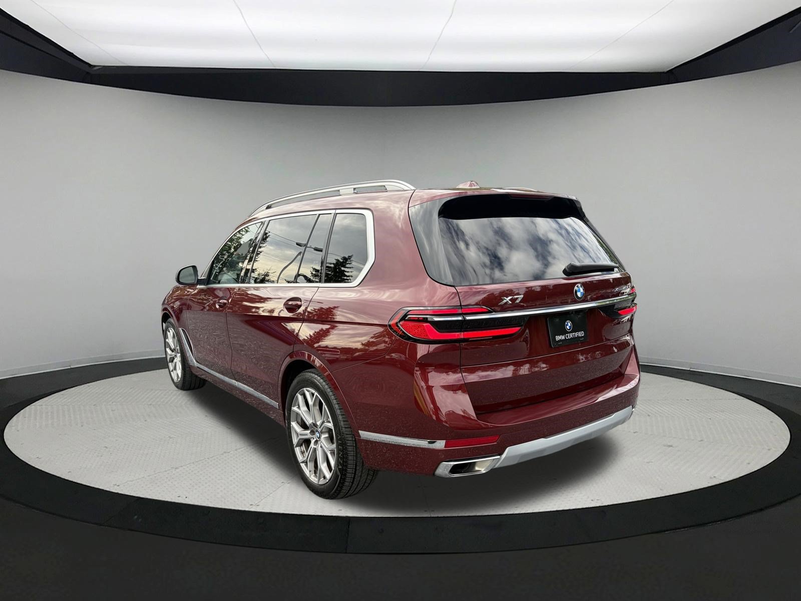 Certified 2026 BMW X7 xDrive40i AWD/4WD image 6