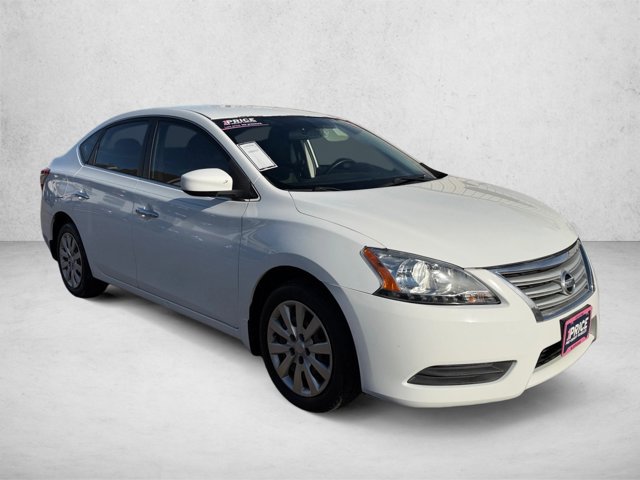 Used 2015 Nissan Sentra SV w/ Navigation Package FWD image 3