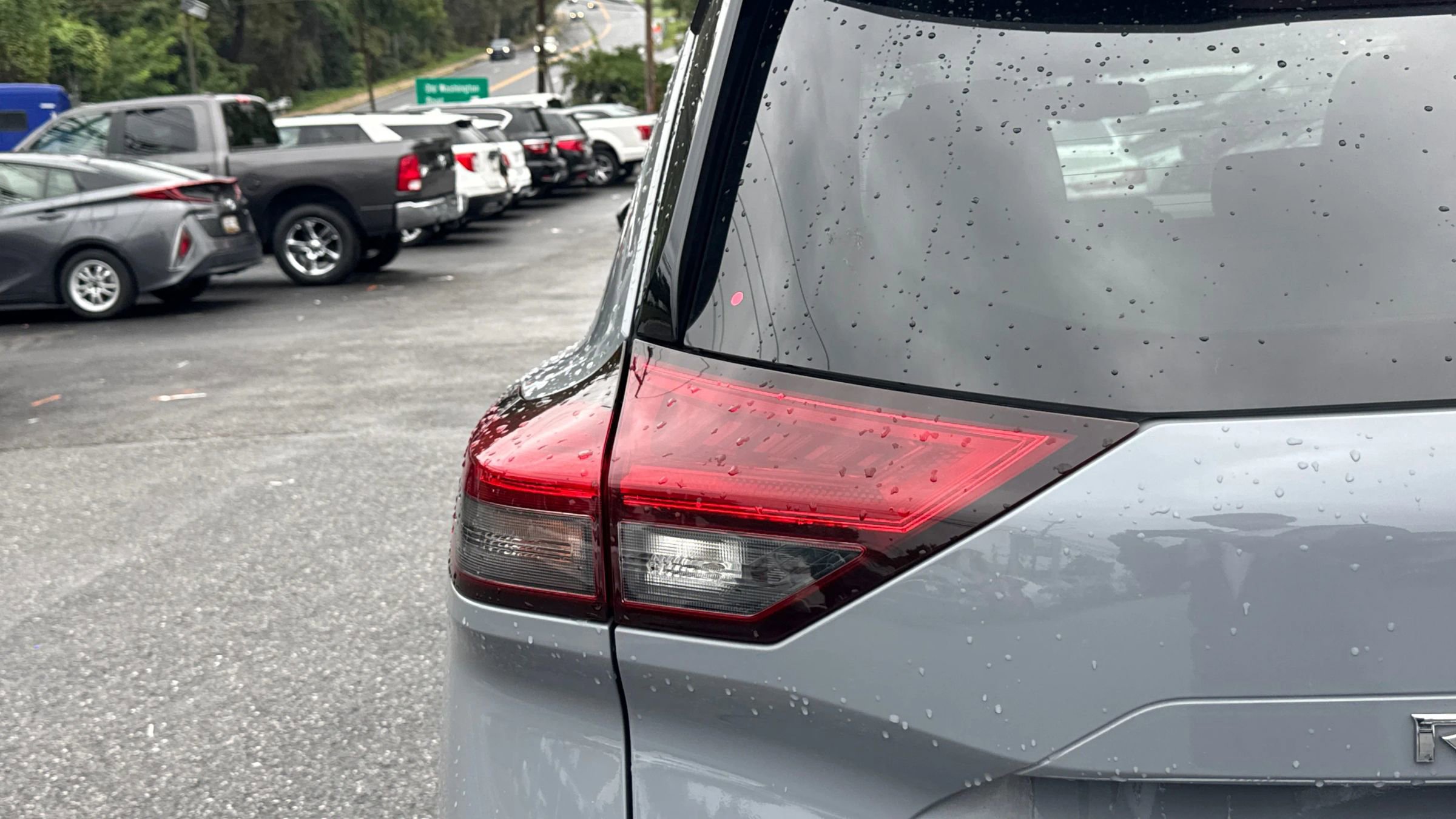 Used 2021 Nissan Rogue Platinum image 18