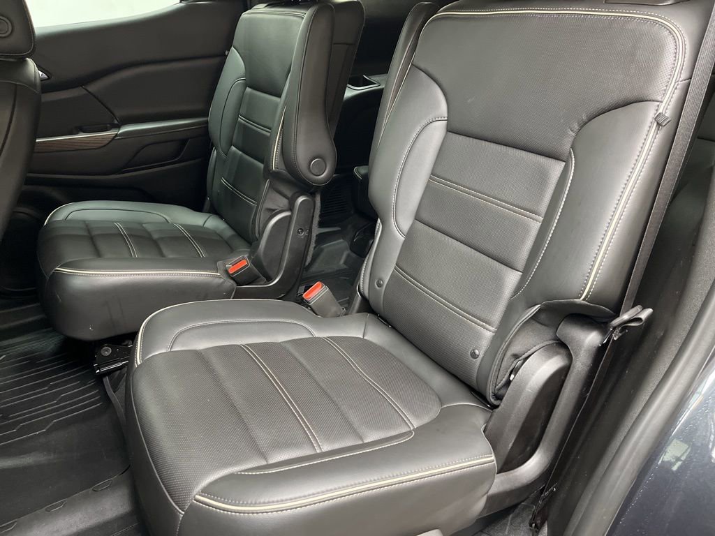 Used 2022 GMC Acadia Denali w/ Denali Ultimate Package image 22