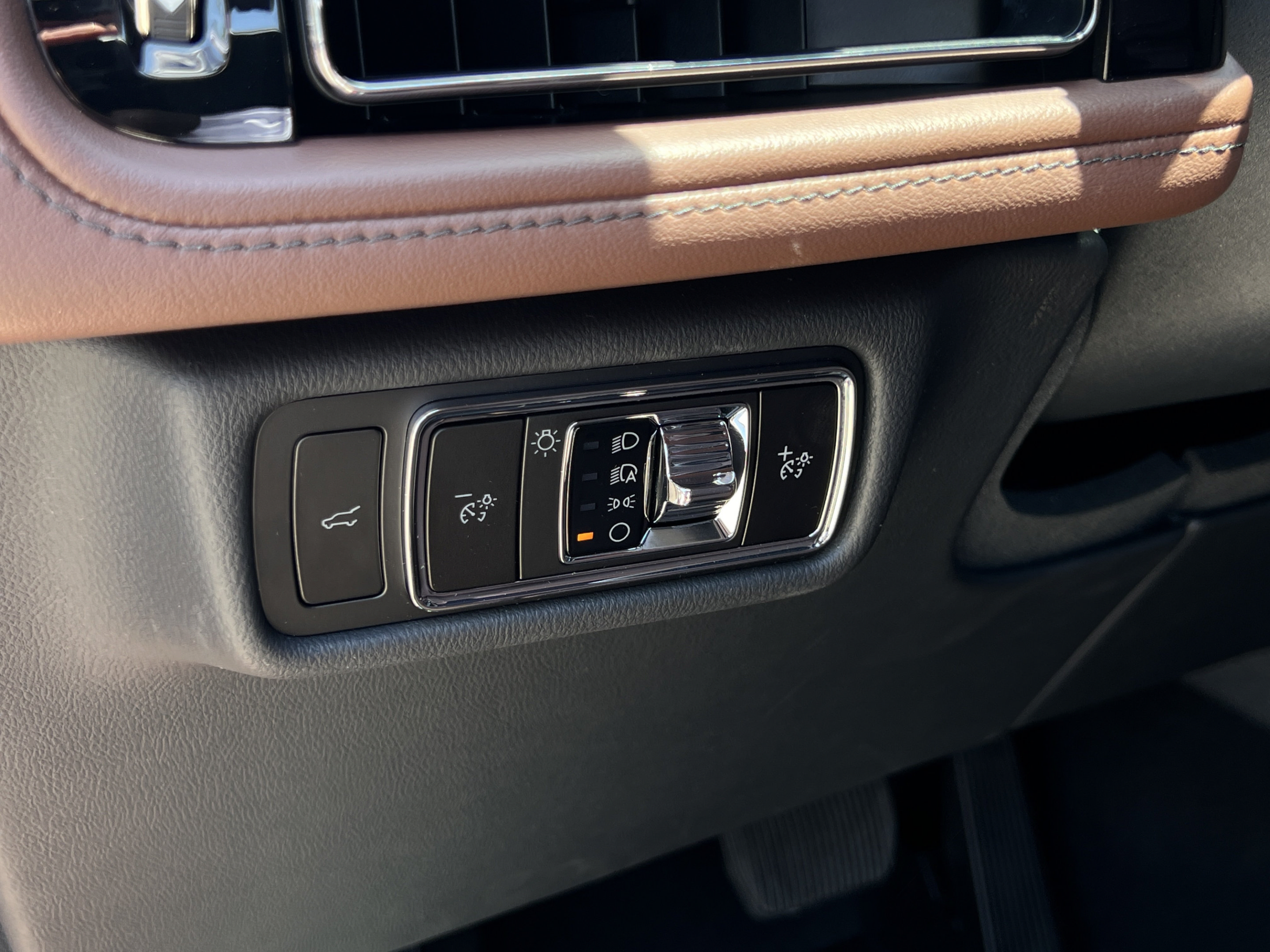 New 2026 Lincoln Aviator Reserve AWD/4WD image 14