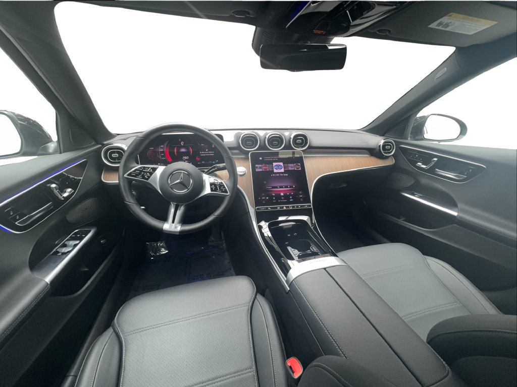 Used 2025 Mercedes-Benz C 300 4MATIC Sedan image 34