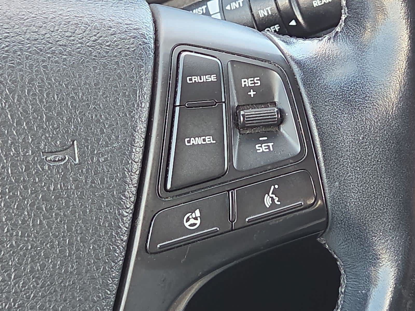 Used 2014 Kia Sorento SX w/ 3rd Row Package FWD image 24