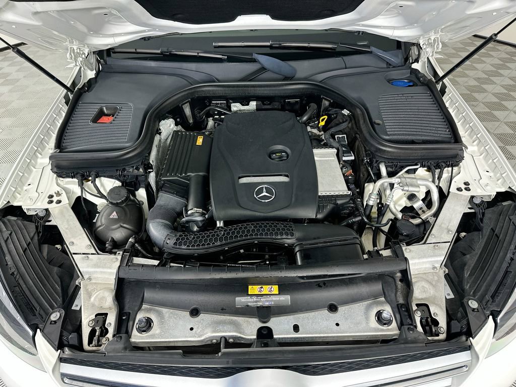Used 2018 Mercedes-Benz GLC 300 image 30