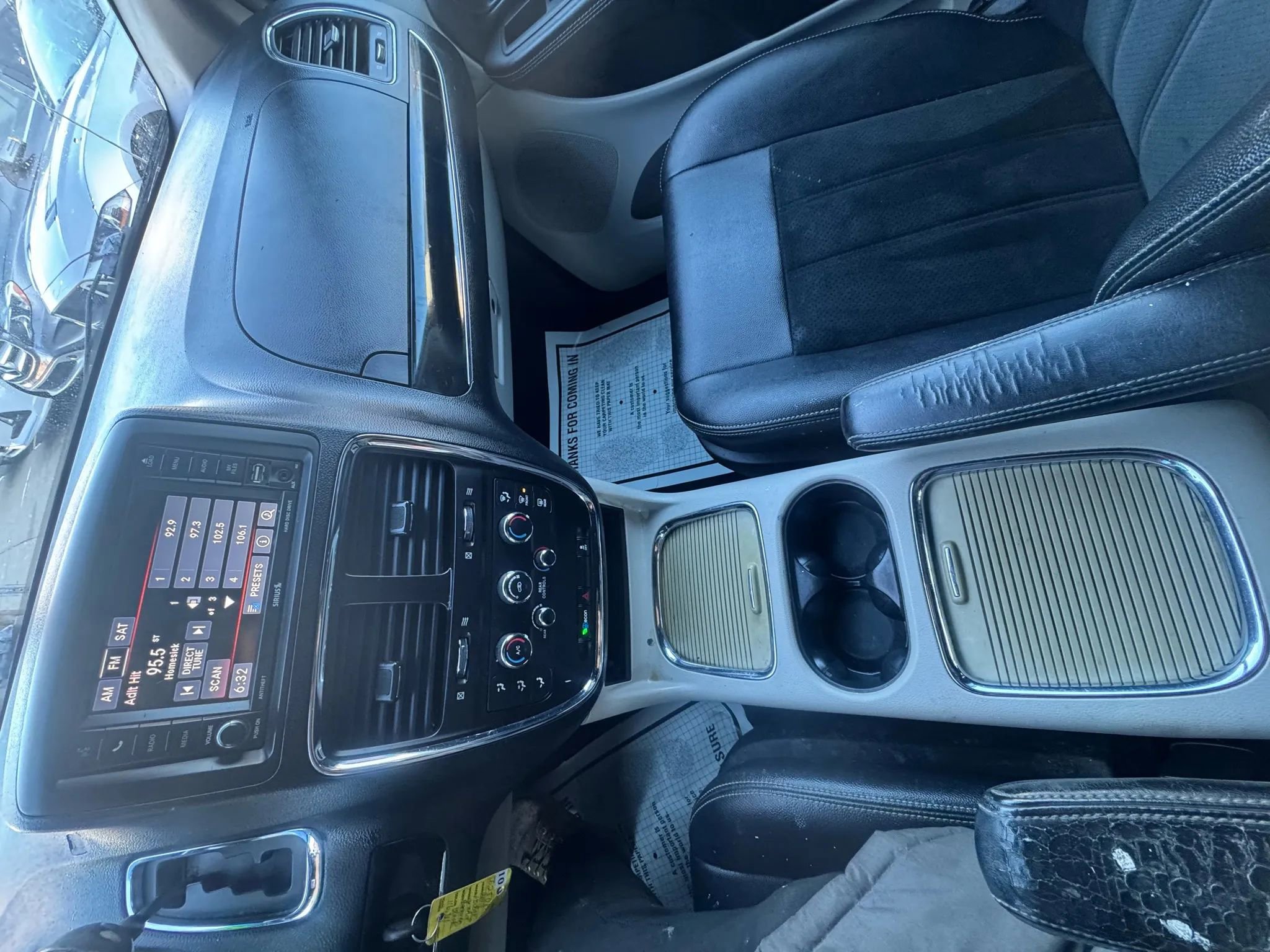 Used 2017 Dodge Grand Caravan SXT image 32