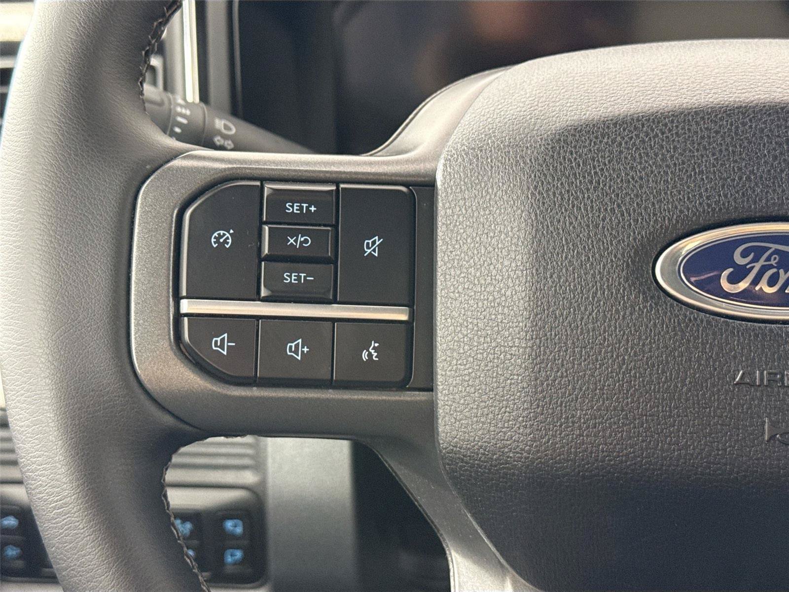 Used 2026 Ford F250 Lariat AWD/4WD image 18
