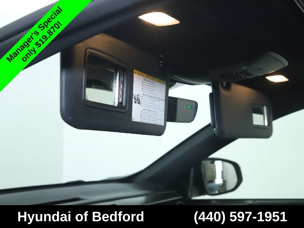 Used 2017 Toyota RAV4 SE w/ Power Extra Value Package AWD/4WD image 21