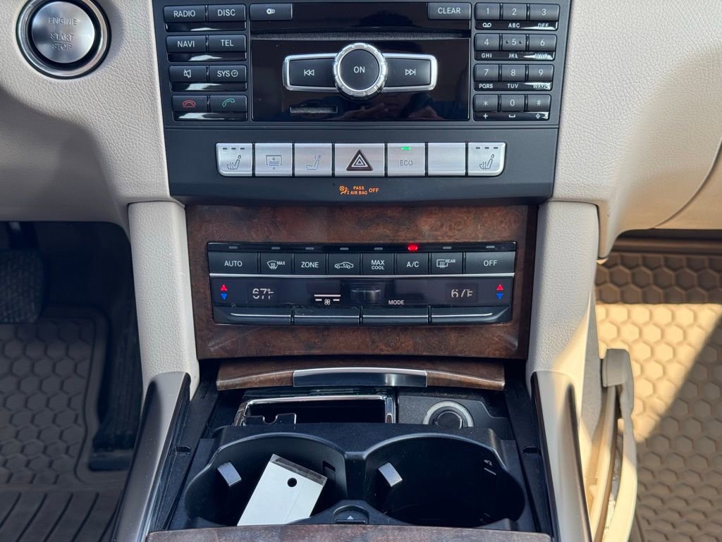 Used 2014 Mercedes-Benz E 350 4MATIC Sedan image 20