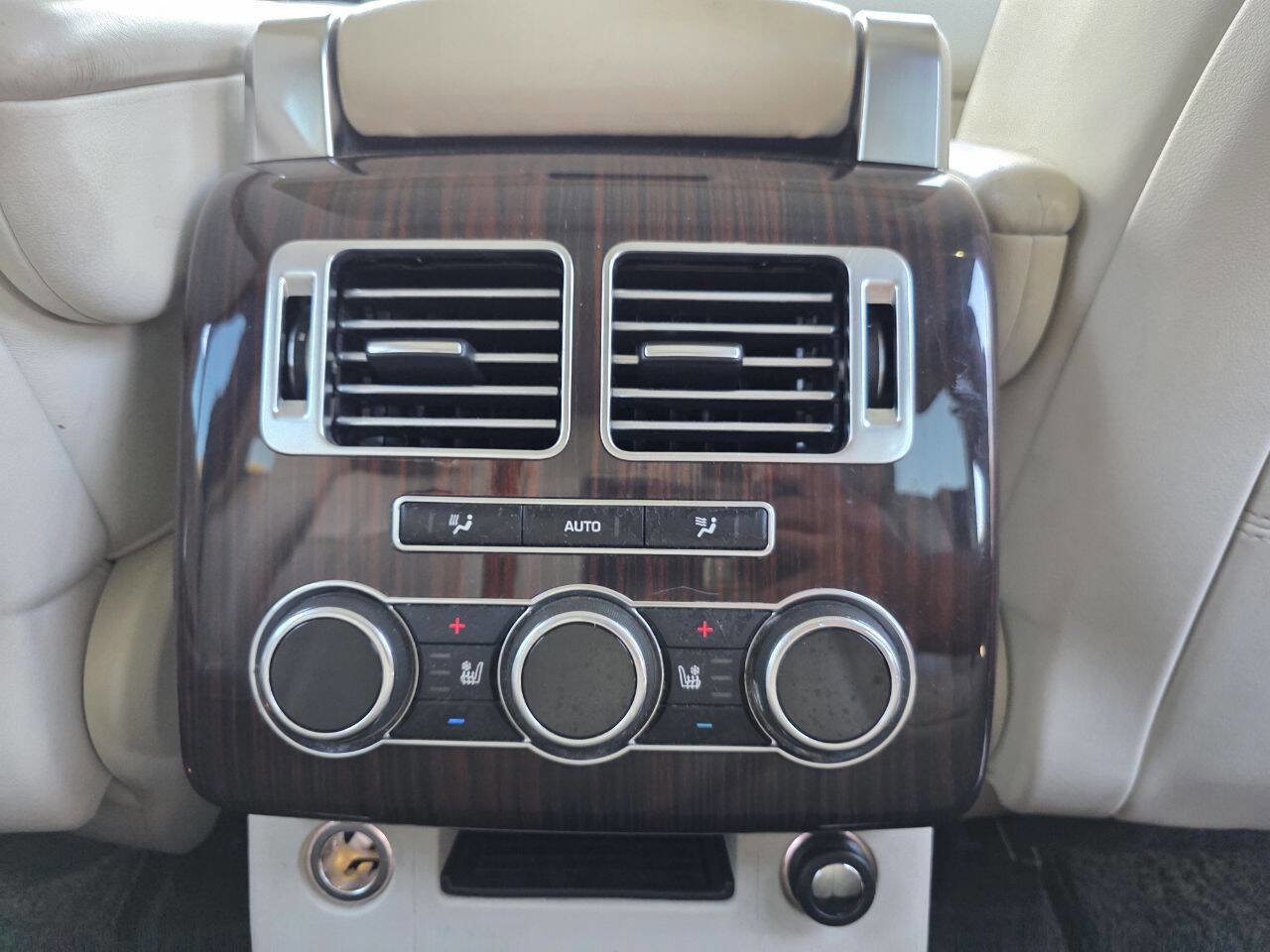 Used 2013 Land Rover Range Rover Supercharged image 15