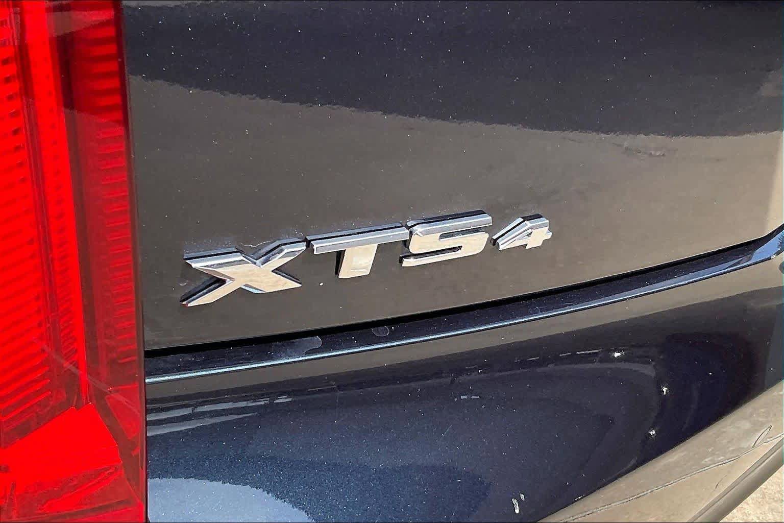Used 2013 Cadillac XTS Premium AWD/4WD image 10