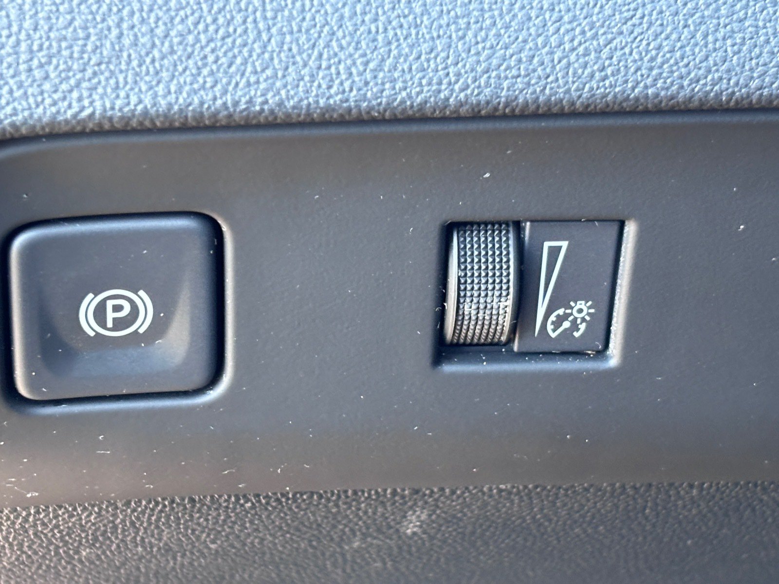 Used 2023 Buick Enclave Essence w/ Experience Buick Package FWD image 19
