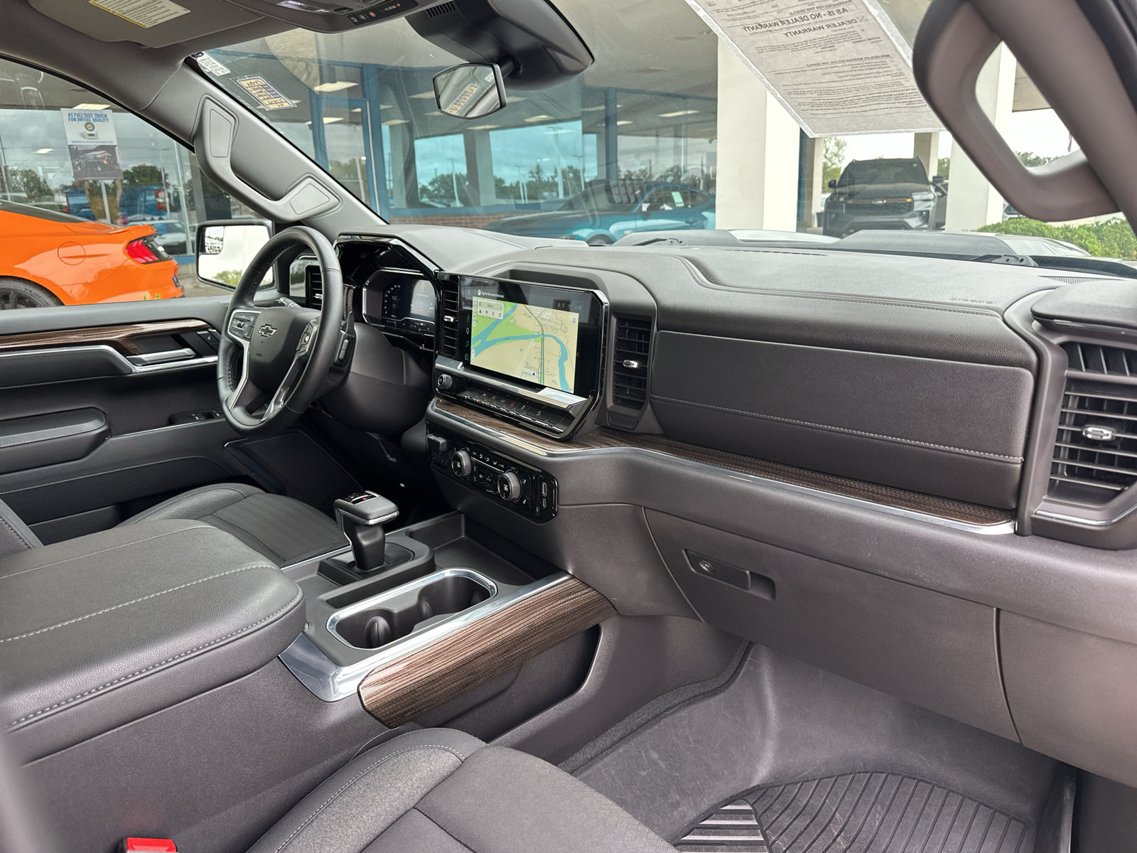 Used 2025 Chevrolet Silverado 1500 LT Trail Boss w/ Protection Package AWD/4WD image 6