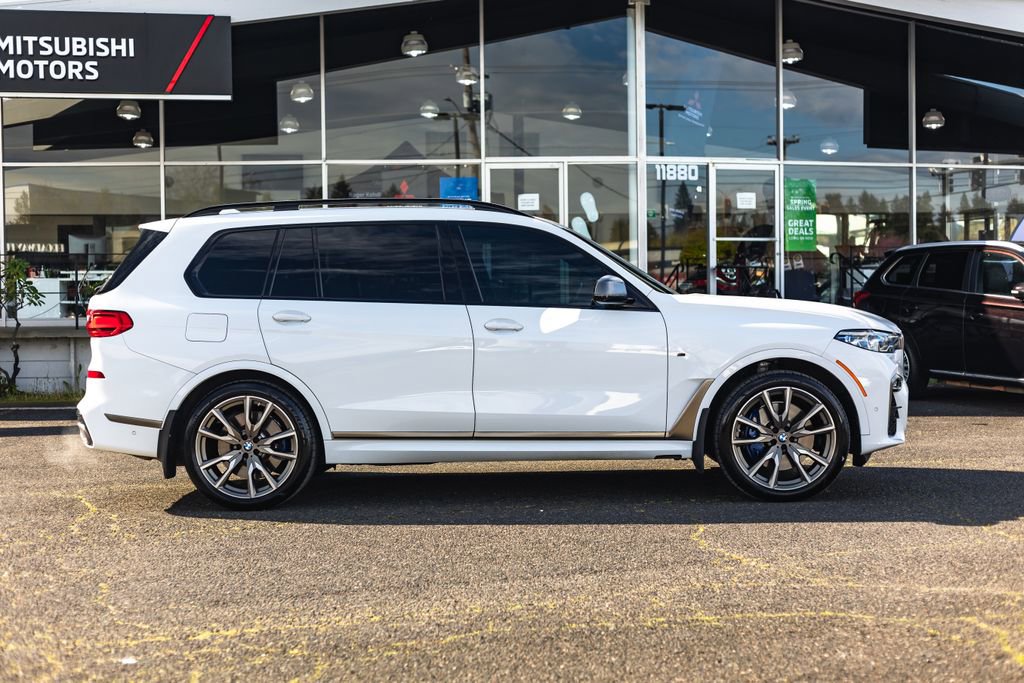 Used 2022 BMW X7 M50i w/ Cold Weather Package AWD/4WD image 8
