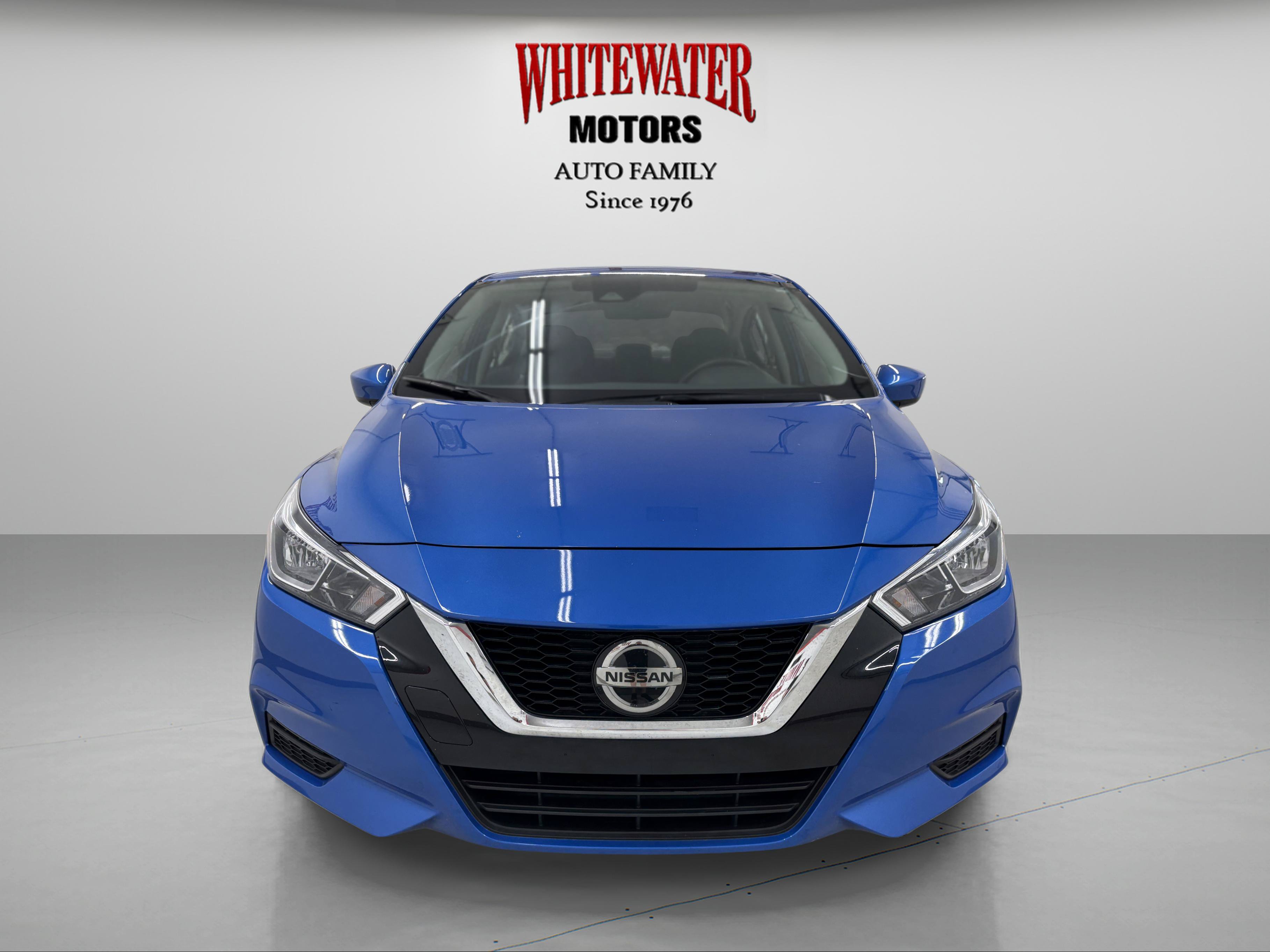 Used 2022 Nissan Versa SV w/ Trunk Package FWD image 6