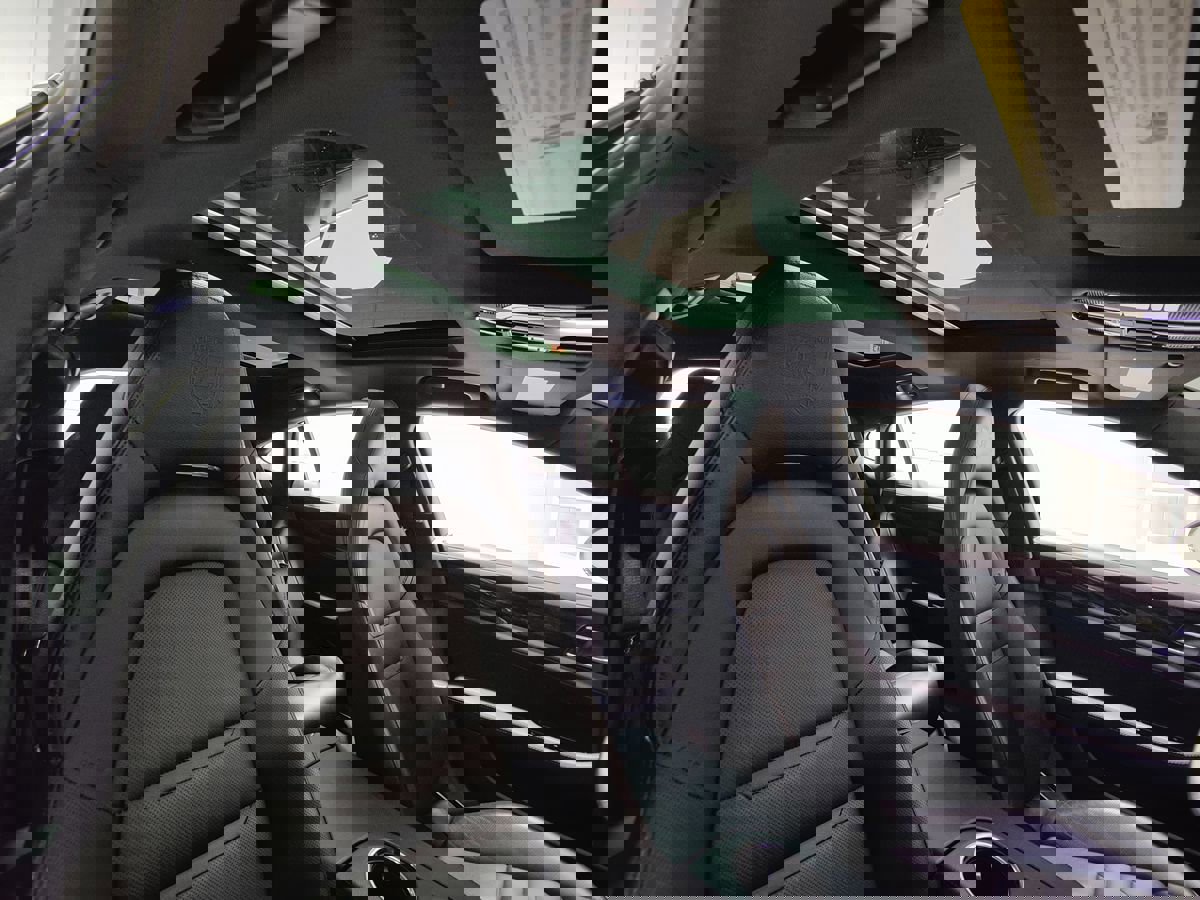 Used 2018 Porsche Panamera 4S image 15