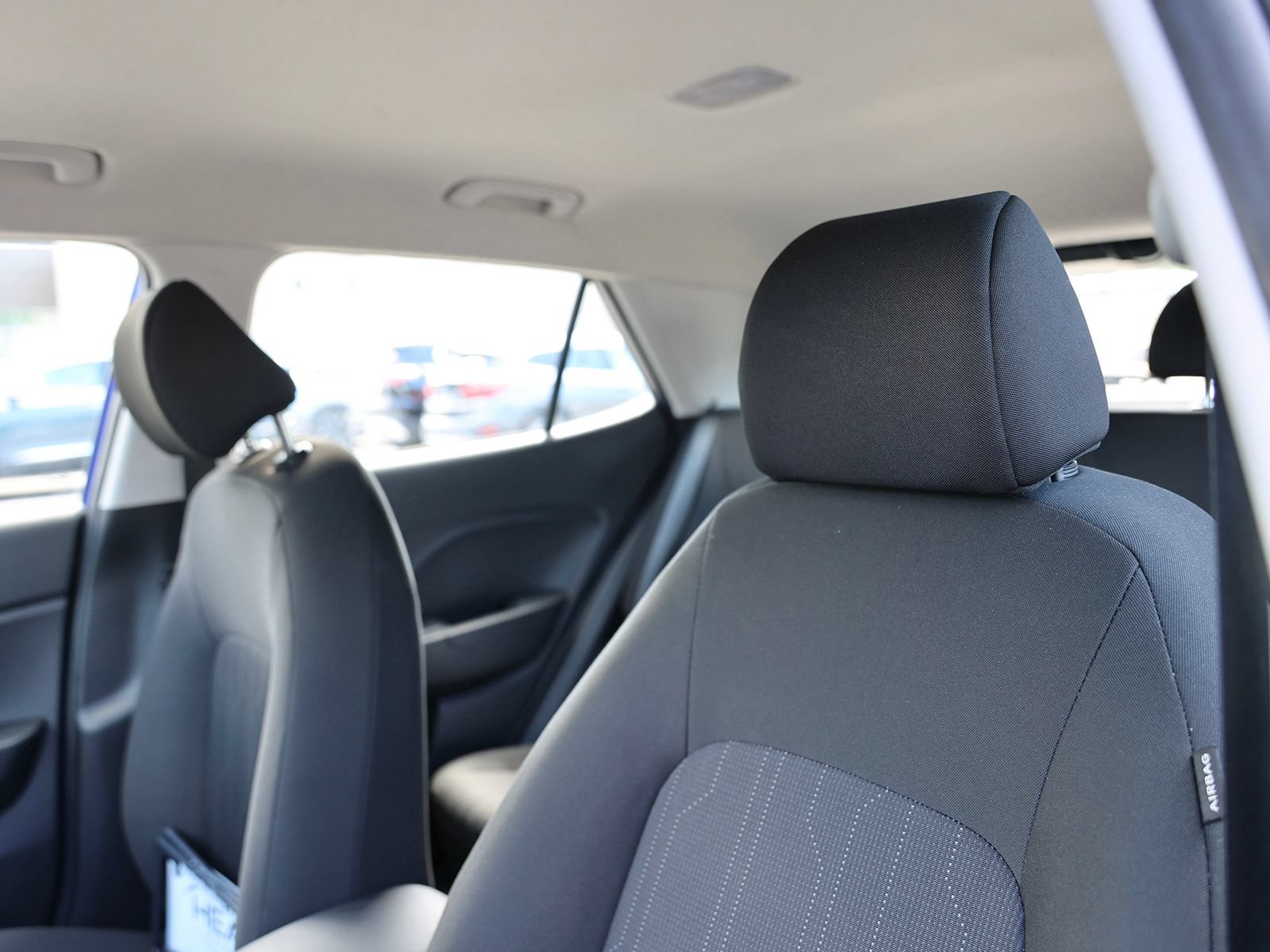 Used 2023 Hyundai Venue SE FWD image 15