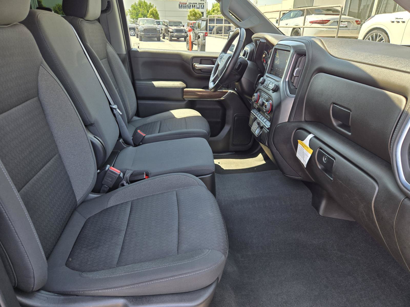 Used 2022 Chevrolet Silverado 1500 LT RWD image 30