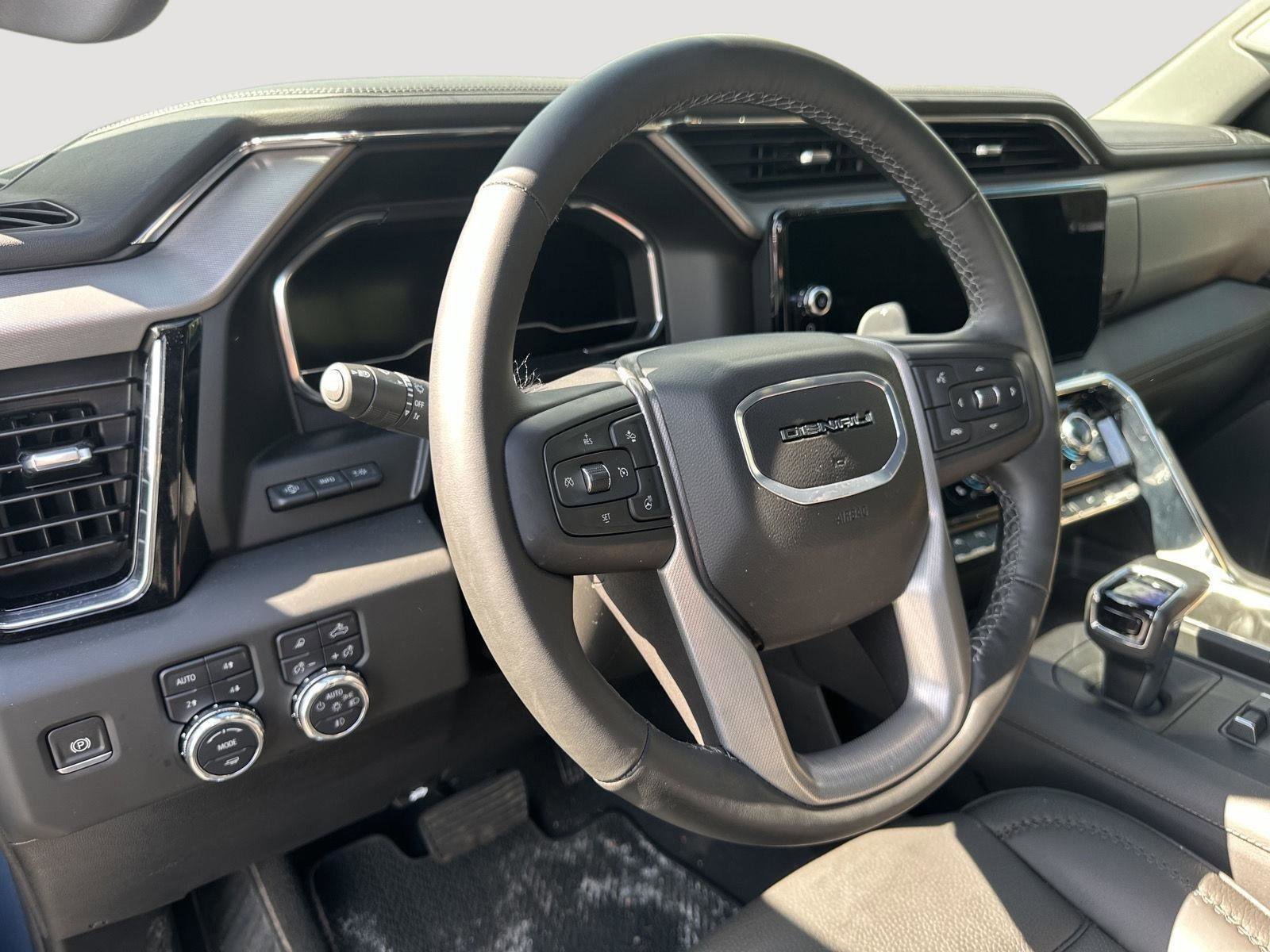 Used 2025 GMC Sierra 1500 Denali w/ Denali Reserve Package image 11