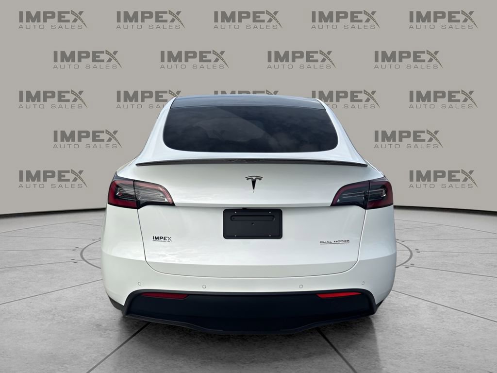 Used 2022 Tesla Model Y Performance image 4