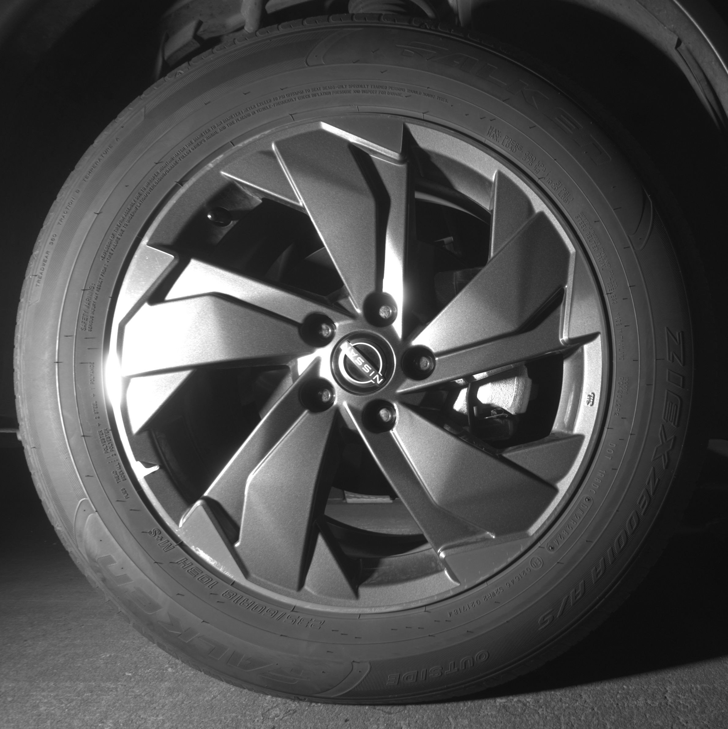 Used 2025 Nissan Rogue SV image 13